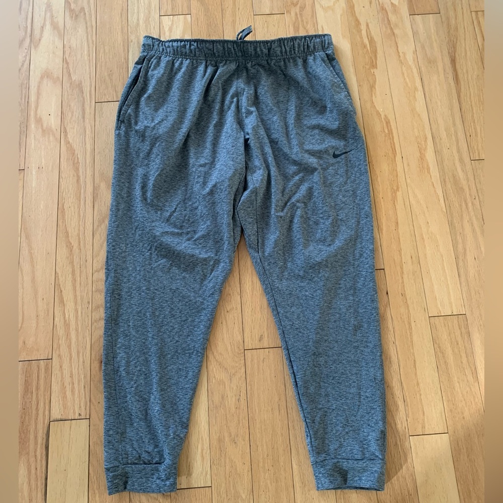 Nike dry fit men’s yoga pants